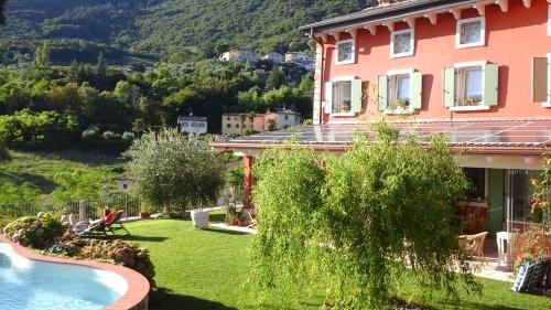 Caprino Veronese Cama Y Desayuno | B&B POGGIO CAIAR