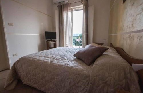 Trani Cama Y Desayuno | B&B "Posta di Colonna"