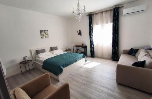 Porticello Apartamento | B&B Puvogel