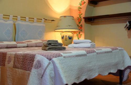 Loceri Cama Y Desayuno | B&B Rita and Family