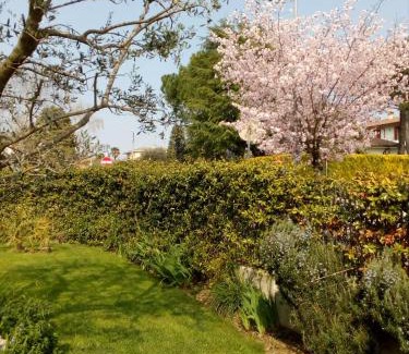 Lugana Cama Y Desayuno | B&B Rosalu - Adults Only