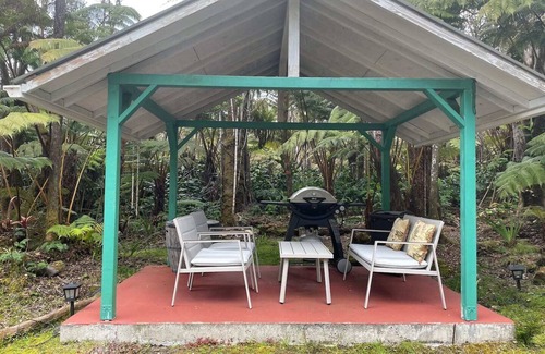 Volcano Casa | B&B: Royal Orchid Suite mins from Volcanoes National Park