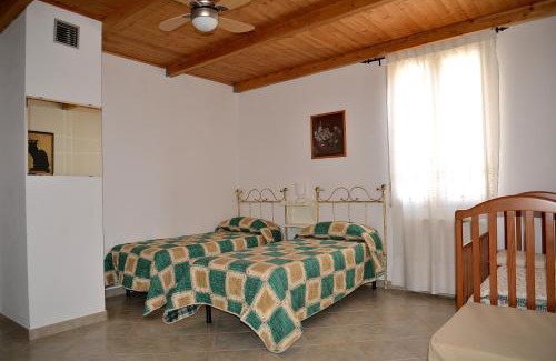 Galtelli Cama Y Desayuno | B&B S'Incontru