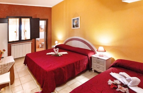 Paravati Cama Y Desayuno | B&b Santa Sofia by holidayngo