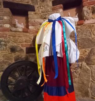 Fonni Cama Y Desayuno | B&B Santu Giuvanni "Un tuffo nel passato Fonnese"