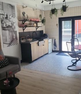 Susteren Cama Y Desayuno | B&B SJLAOPE BIEJ DE SJLÈCHTER (slapen bij de slager)