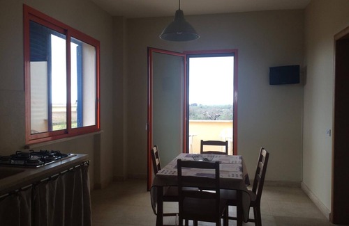 Il Monte Cama Y Desayuno | B&B Terra e Colori
