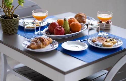 Bisceglie Cama Y Desayuno | B&B TORRE AZUL FRONTEMARE - Bisceglie