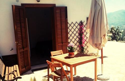 Scopello Cama Y Desayuno | B&B Tre Giummare