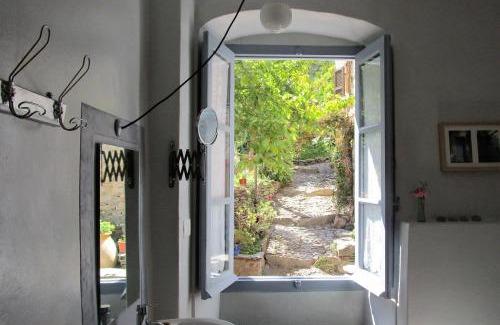 Dolcedo Cama Y Desayuno | B&B Ududemà