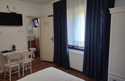 Balta Berilovac Cama Y Desayuno | B&B Vila Babin zub