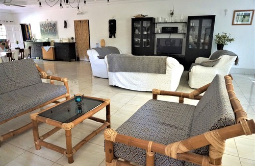 Serrekunda Cama Y Desayuno | B&B Villa Calliandra