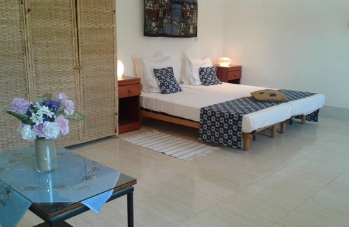 Serrekunda Cama Y Desayuno | B&B Villa Calliandra