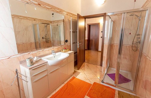 Concamarise Cama Y Desayuno | B&B Villa Castello Verona