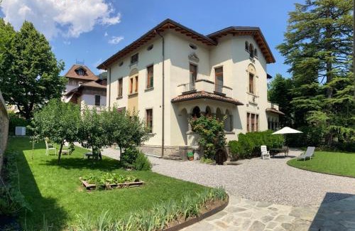 Clusone Cama Y Desayuno | B&B Villa Cortese