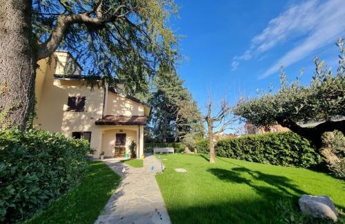 Vimercate Cama Y Desayuno | B&B Villa Eden