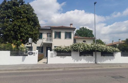 Quinto di Treviso Cama Y Desayuno | B&B Villa Griselda