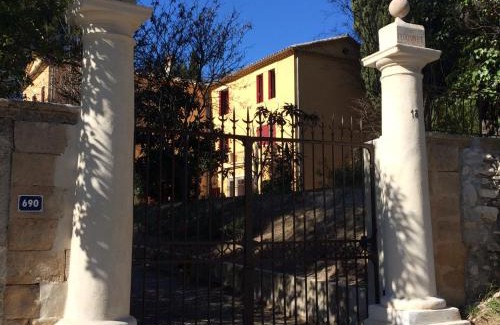 Sud Cama Y Desayuno | B&B Villa Roumanille