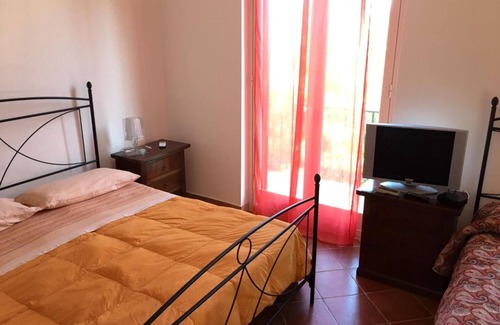 Patti Cama Y Desayuno | B&B villa zia Febronia