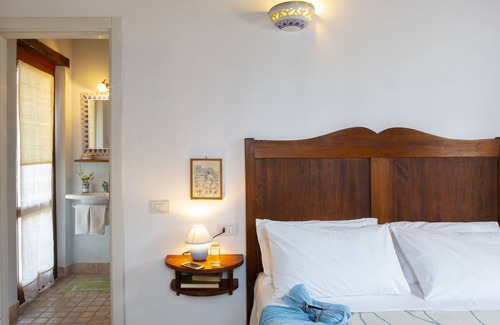 Assisi Cama Y Desayuno | B&B With Pool and View of Assisi