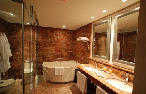 Viñuela Hotel | B bou Hotel La Viñuela & Spa