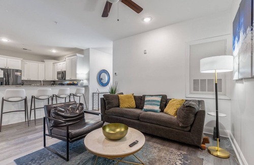 Myrtle Beach Apartamento | B · Brand New 4Br Steps to Beach 2nd Pier King Beds #B