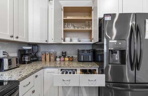 Myrtle Beach Apartamento | B · Brand New 4Br Steps to Beach 2nd Pier King Beds #B