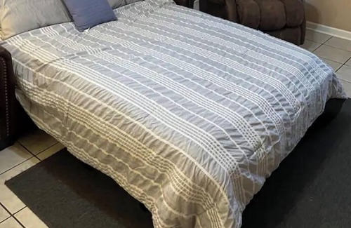 Shenandoah Casa | B Centrally located.13mi to LSU. Min from Woman’s.