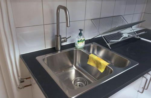 Huddinge Municipality Apartamento | B & E Apartment