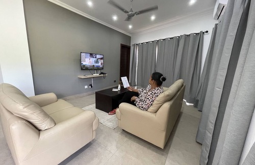 Beau Vallon Hotel | B Holiday Apartments