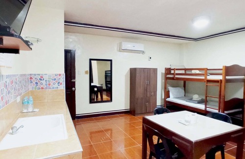 Tagbilaran Casa | B&J Guesthouse and Functions Inc