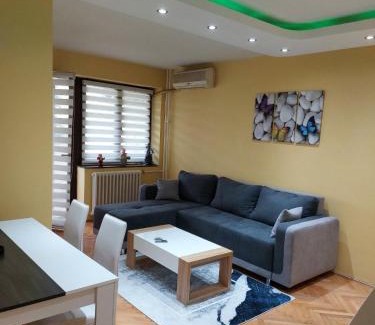 Vrsac Apartamento | B&R Apartmans