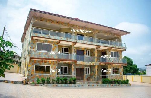 Cape Coast Casa | B's Classic and Cozy - Apt #1