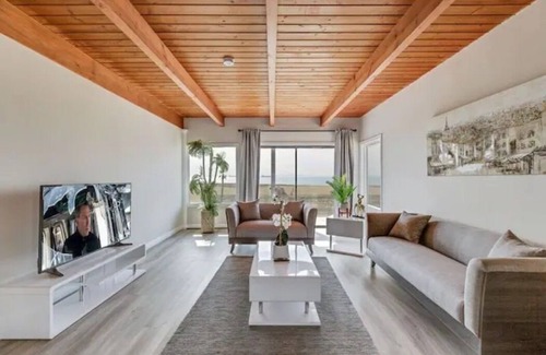 Old Towne Apartamento | #B - SEAL BEACH OCEAN VIEW 2BD HOME