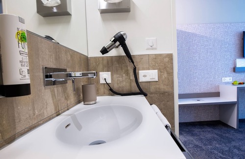Landquart Hotel | b smart motel Landquart
