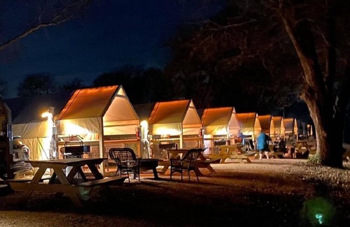 Sutherland Springs Casa | #B Son's Rio Cibolo - Glamping Cabin