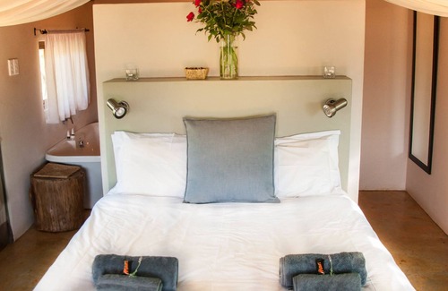 Hartbeespoort Otro | B'sorah Luxury Tent & Venue
