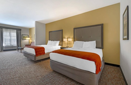 Elizabethtown Hotel | B/W Plus Elizabethtown Inn & Suites