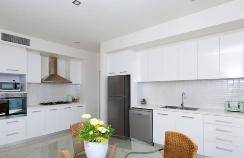 Turvey Park Apartamento | B1/301 1 Flinders St · 4 Bedroom Luxury City Penthouse Apartment