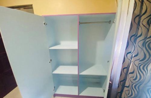 Cagayan de Oro Apartamento | B1 - Spacious 3BR House with Netflix, Fiber Wifi, Parking, Balcony