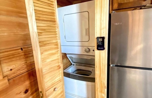 Twin Mountain Cabina | B10 Awesome "Tiny Home" A/C, Mountain Views, Minutes to Skiing, Hiking, Attractions, Dog Friendly!