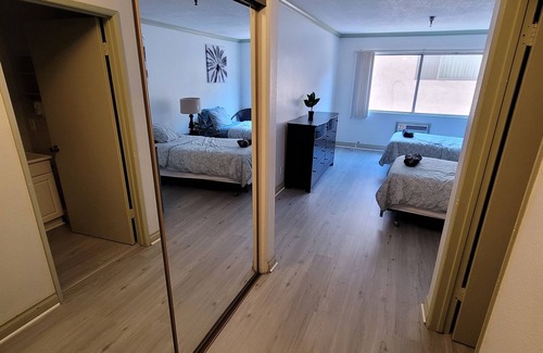 Pico - Robertson Hotel | (B11) LA Lovely Double Deluxe Unit