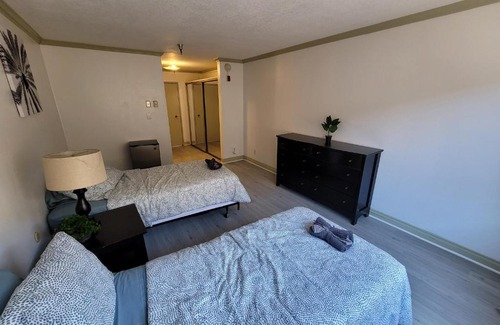 Pico - Robertson Hotel | B11 LA Lovely Double Deluxe Unit