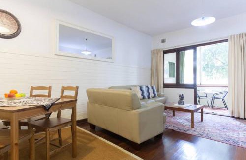 Crawley Apartamento | B2 Crawley Apartment 1 BRM & Sleepout near UWA