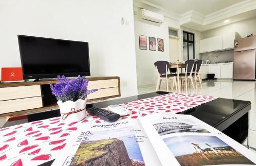 Taman Bukit Mewah Apartamento | B2510 Paradigm mall 2BR 6Pax Wifi Tvbox NETFLIX! Prime Area The Platino By STAY