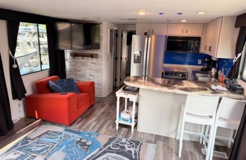 La Crosse Alquiler De Eote | b3 Couples Therapy Yacht