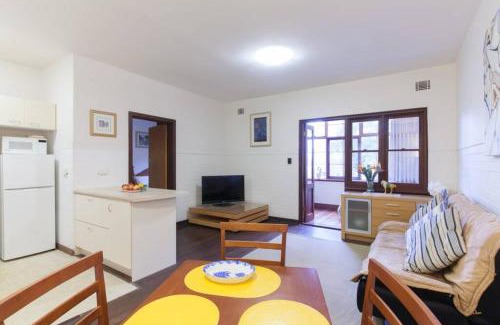 Crawley Apartamento | B3 Crawley Apartment 1 BRM & Sleepout near UWA
