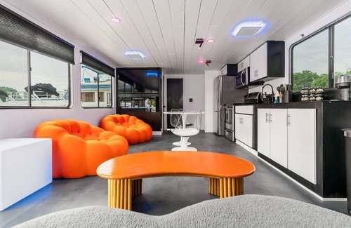 La Crosse Alquiler De Eote | b3 FIVE7 Yacht - 2 bedroom