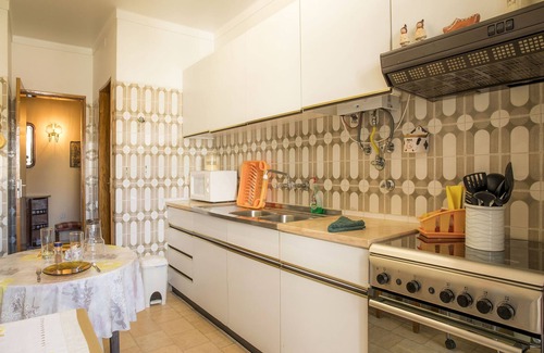 Portimao Apartamento | B32 - Portimao Central Apartment by DreamAlgarve