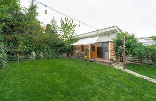 Torokbalint Casa | B48 Gardenhouse - a zöldben kényelmesen